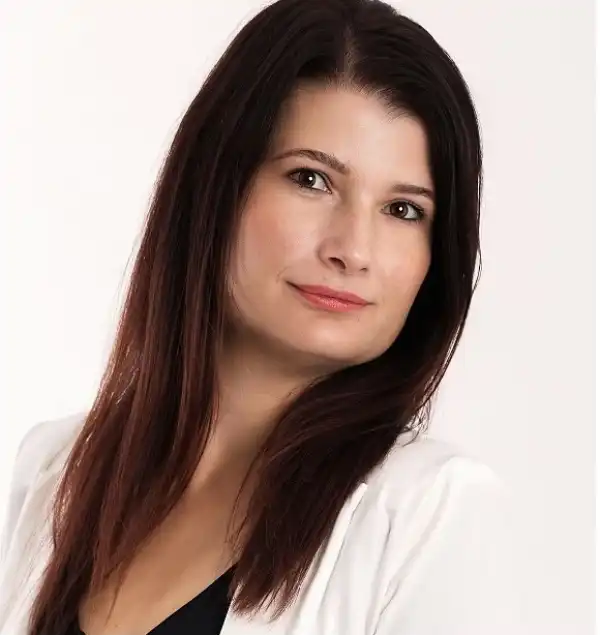Tóth Adriana